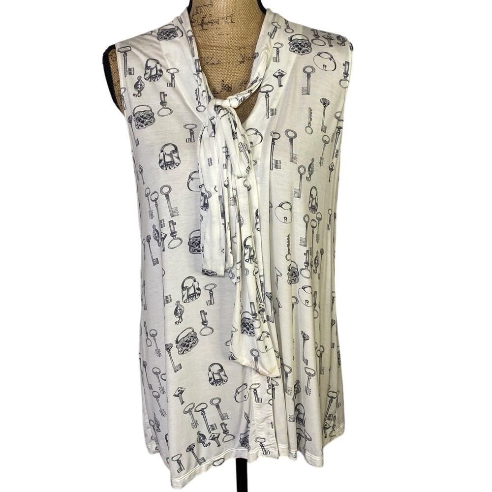 CAbi Key Print Tie Neck Blouse M Ivory Sleeveless Novelty Print Top